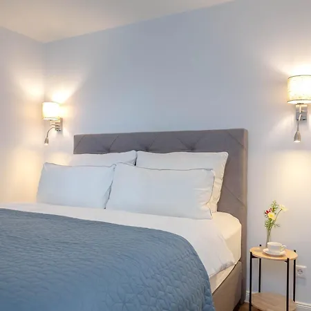 Ad1 108 Strandkoenig 3 * Westerland