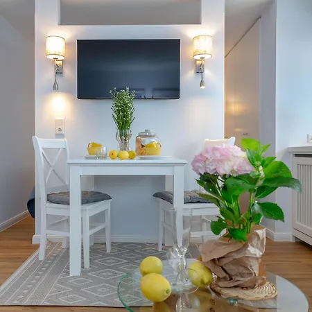 Ad1 108 Strandkoenig 3 * Westerland